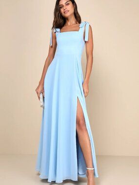 NEW lulu’s love me forever light blue dress 🤍 m